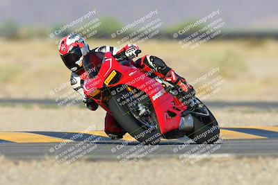 media/Oct-06-2024-Race Pace (Sun) [[d7d39ec7ad]]/4-Turn 15 (815am)/